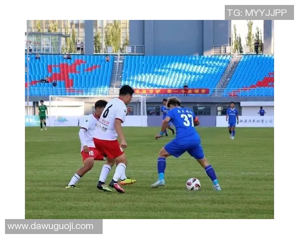 偶遇球星激情畅享绿茵赛场共赴足球盛宴燃动无限青春梦想 偶遇球星激情畅享绿茵赛场共赴足球盛宴燃动无限青春梦想