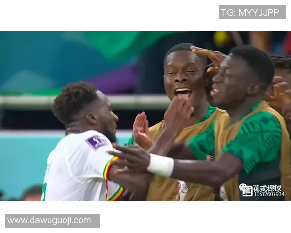 英国足球球星跳舞瞬间引发热议网友热评纷纷表示惊艳与惊讶 英国足球球星跳舞瞬间引发热议网友热评纷纷表示惊艳与惊讶